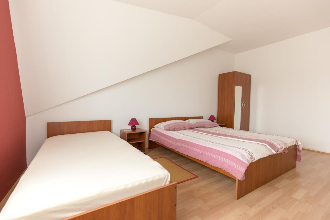 Guesthouse Capistro Bilje Esterno foto