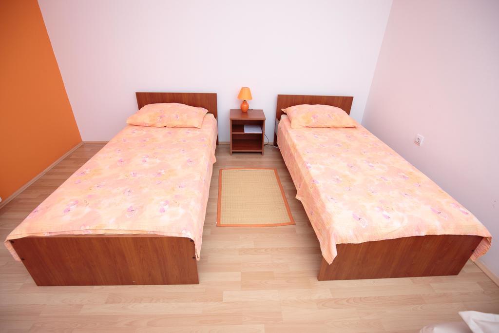 Guesthouse Capistro Bilje Esterno foto