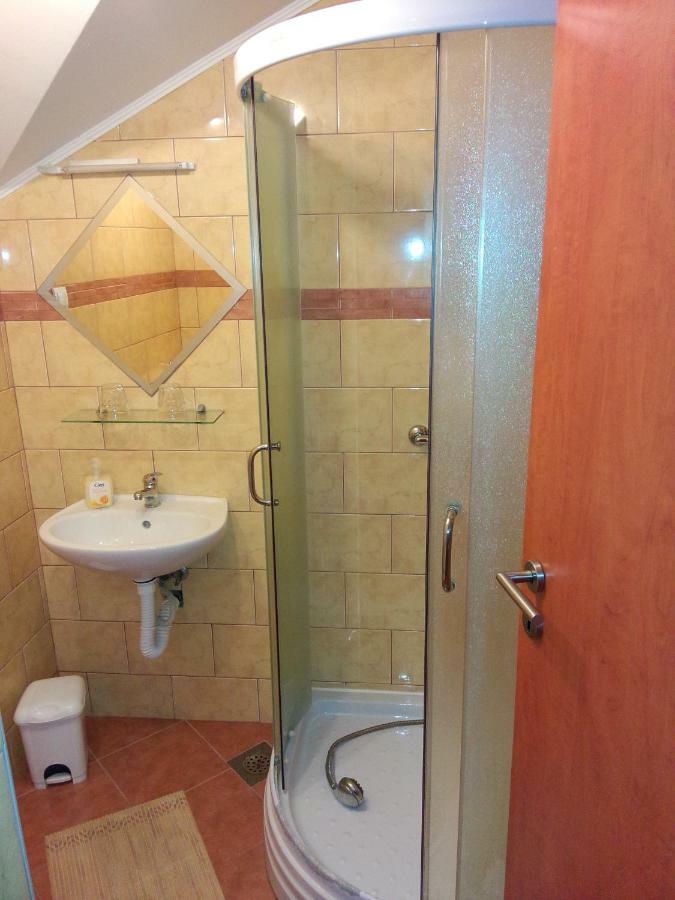 Guesthouse Capistro Bilje Esterno foto
